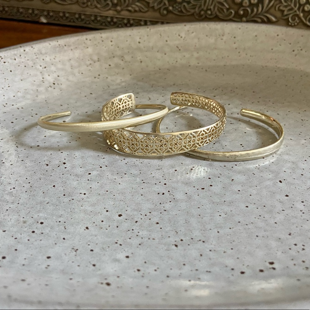 Kendra Scott Tiana Pinch Bangle Bracelet Set (3)